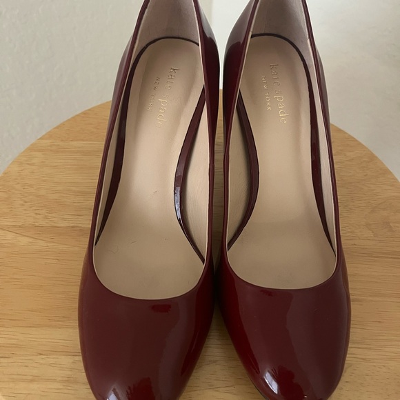 kate spade Shoes - Kate Spade Patent Leather Round-Toe Pumps